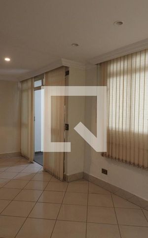 Casa para alugar com 380m², 4 quartos e 2 vagasSala 