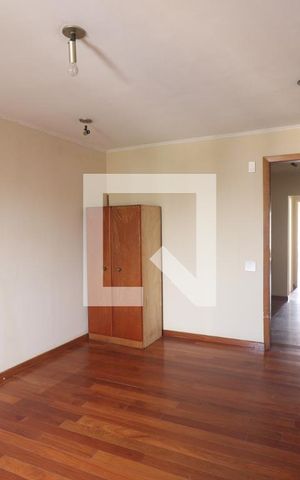 Casa para alugar com 380m², 4 quartos e 2 vagasCloset do quarto 4