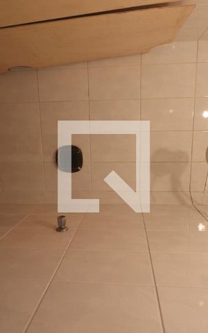 Casa para alugar com 380m², 4 quartos e 2 vagasBanheiro de Serviço