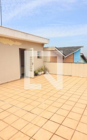 Casa para alugar com 380m², 4 quartos e 2 vagasSacada Quarto 1 