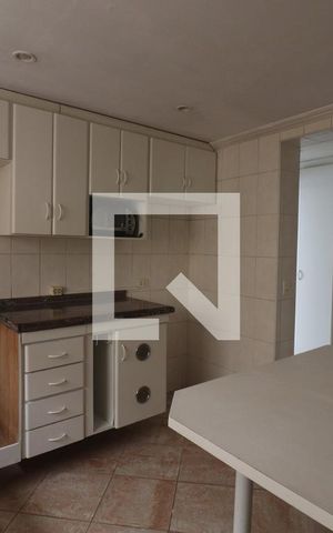 Casa para alugar com 380m², 4 quartos e 2 vagasCozinha 