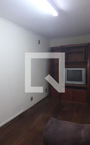 Casa para alugar com 380m², 4 quartos e 2 vagasEscritório
