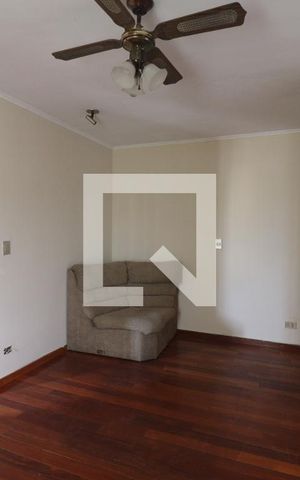 Casa para alugar com 380m², 4 quartos e 2 vagasQuarto 4 
