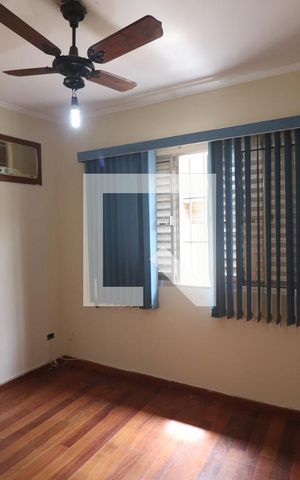 Casa para alugar com 380m², 4 quartos e 2 vagasQuarto 1 