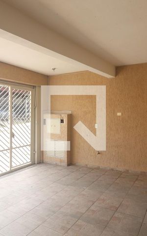 Casa para alugar com 380m², 4 quartos e 2 vagasQuintal 