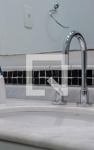 Apartamento à venda com 192m², 2 quartos e sem vaga Apartamento à venda com 192m², 2 quartos e sem vagaBanheiro 1
