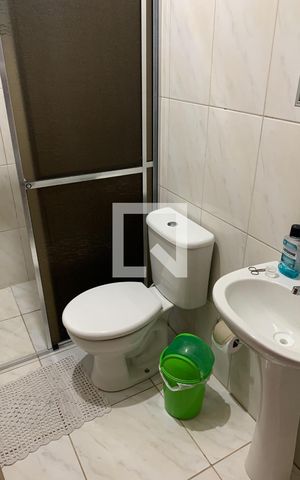Casa à venda com 169m², 3 quartos e 2 vagas Casa à venda com 169m², 3 quartos e 2 vagasBanheiro 1