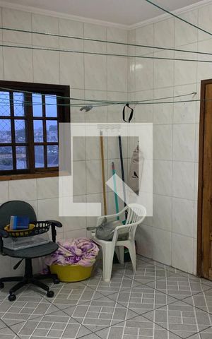 Casa à venda com 169m², 3 quartos e 2 vagas Casa à venda com 169m², 3 quartos e 2 vagasÁrea de Serviço