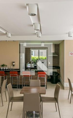 Apartamento para alugar com 49m², 2 quartos e 1 vaga Apartamento para alugar com 49m², 2 quartos e 1 vagaÁrea comum - Salão de festas