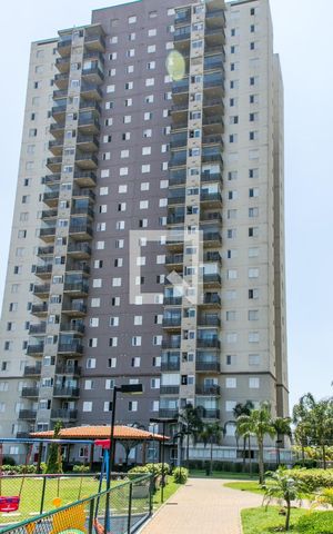 Apartamento para alugar com 49m², 2 quartos e 1 vaga Apartamento para alugar com 49m², 2 quartos e 1 vagaFachada