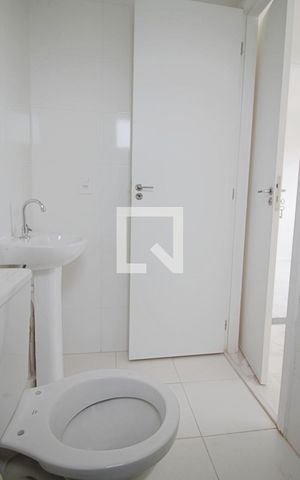 Apartamento para alugar com 24m², 1 quarto e sem vaga Apartamento para alugar com 24m², 1 quarto e sem vagaBanheiro da Suíte