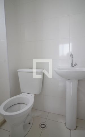 Apartamento para alugar com 24m², 1 quarto e sem vaga Apartamento para alugar com 24m², 1 quarto e sem vagaBanheiro da Suíte