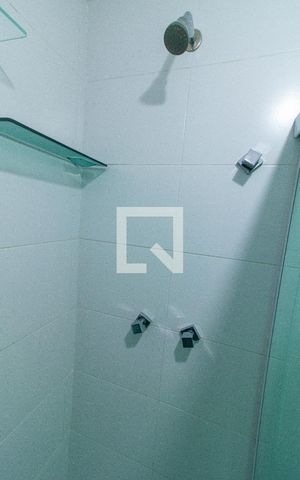 Apartamento à venda com 54m², 2 quartos e 1 vaga Apartamento à venda com 54m², 2 quartos e 1 vagaBanheiro da Suíte
