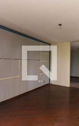 Apartamento à venda com 186m², 3 quartos e 2 vagas Apartamento à venda com 186m², 3 quartos e 2 vagasSala de TV
