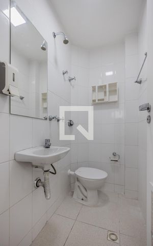 Apartamento à venda com 186m², 2 quartos e 1 vagaÁrea de Serviço - Banheiro