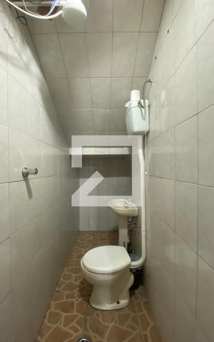 Casa à venda com 80m², 2 quartos e 1 vaga Casa à venda com 80m², 2 quartos e 1 vagaBanheiro de serviço