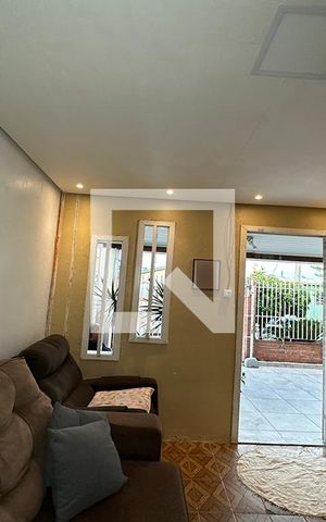Casa à venda com 140m², 4 quartos e 2 vagasSala