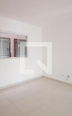 Apartamento para alugar com 46m², 2 quartos e sem vagasala