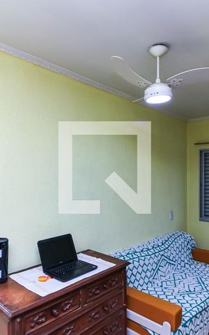 Casa à venda com 486m², 5 quartos e 3 vagas Casa à venda com 486m², 5 quartos e 3 vagasSuíte 2 - Dormitório