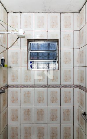Casa à venda com 486m², 5 quartos e 3 vagas Casa à venda com 486m², 5 quartos e 3 vagasSuíte 3 - Banheiro