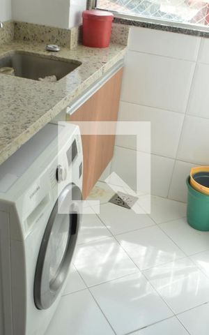 Apartamento à venda com 70m², 2 quartos e 1 vagaÁrea de Serviço