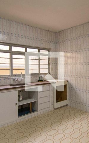 Casa para alugar com 232m², 2 quartos e 3 vagasCozinha