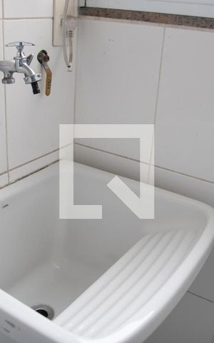 Apartamento à venda com 70m², 2 quartos e 2 vagas Apartamento à venda com 70m², 2 quartos e 2 vagasÁrea de Serviço