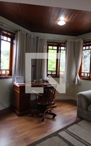 Casa à venda com 411m², 4 quartos e 5 vagasQuarto 4 (suíte master)