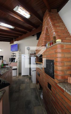 Casa à venda com 411m², 4 quartos e 5 vagasQuintal