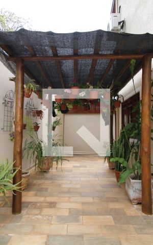 Casa à venda com 411m², 4 quartos e 5 vagasQuintal