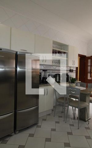 Casa à venda com 411m², 4 quartos e 5 vagasCozinha