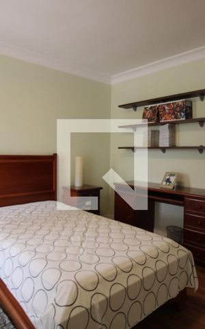 Casa à venda com 411m², 4 quartos e 5 vagasQuarto 3 (suíte)