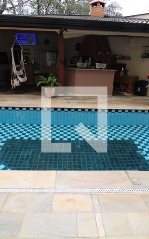 Casa à venda com 411m², 4 quartos e 5 vagasQuintal