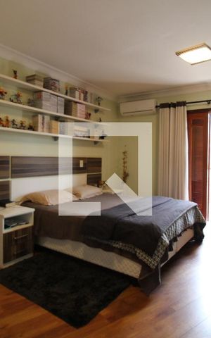 Casa à venda com 411m², 4 quartos e 5 vagasQuarto 1 (suíte)