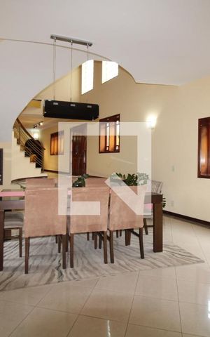 Casa à venda com 411m², 4 quartos e 5 vagasSala de Jantar
