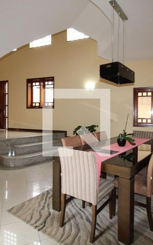Casa à venda com 411m², 4 quartos e 5 vagasSala de Jantar