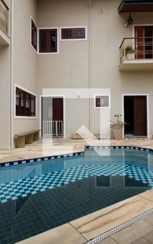 Casa à venda com 411m², 4 quartos e 5 vagasQuintal
