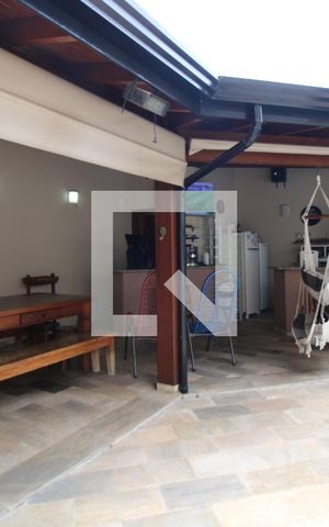 Casa à venda com 411m², 4 quartos e 5 vagasQuintal