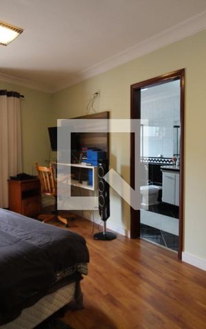 Casa à venda com 411m², 4 quartos e 5 vagasQuarto 1 (suíte)