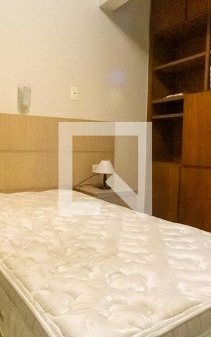Casa à venda com 76m², 2 quartos e sem vaga Casa à venda com 76m², 2 quartos e sem vagaQuarto 1