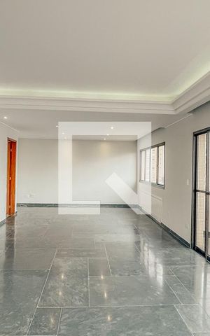 Apartamento para alugar com 200m², 4 quartos e 4 vagas Apartamento para alugar com 200m², 4 quartos e 4 vagasSala