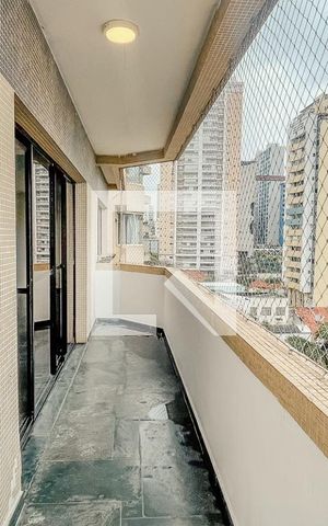 Apartamento para alugar com 200m², 4 quartos e 4 vagas Apartamento para alugar com 200m², 4 quartos e 4 vagasSala Varanda