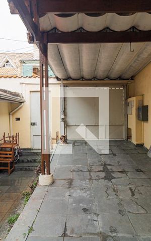 Casa à venda com 40m², 1 quarto e sem vaga Casa à venda com 40m², 1 quarto e sem vagaGaragem