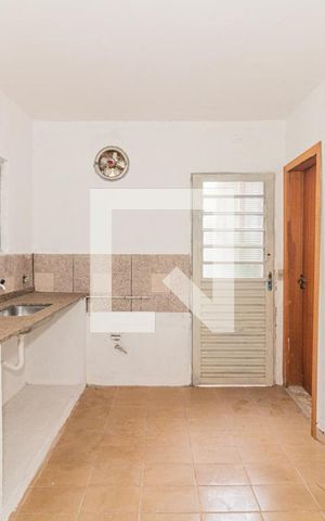 Casa à venda com 40m², 1 quarto e sem vaga Casa à venda com 40m², 1 quarto e sem vagaCozinha