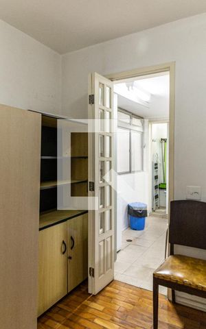 Apartamento à venda com 110m², 3 quartos e 1 vaga Apartamento à venda com 110m², 3 quartos e 1 vagaEscritório
