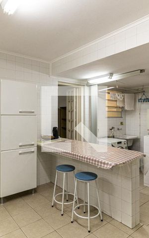 Apartamento à venda com 110m², 3 quartos e 1 vaga Apartamento à venda com 110m², 3 quartos e 1 vagaCozinha - Bancada