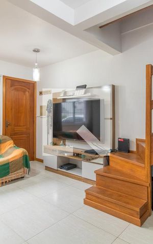 Casa de condomínio à venda com 110m², 3 quartos e 1 vaga Casa de condomínio à venda com 110m², 3 quartos e 1 vagaSala