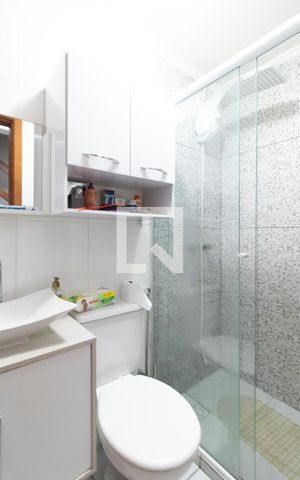 Casa de condomínio à venda com 110m², 3 quartos e 1 vaga Casa de condomínio à venda com 110m², 3 quartos e 1 vagaBanheiro