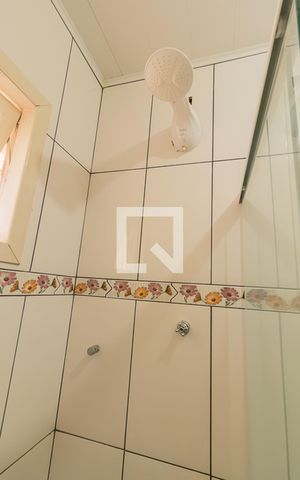 Casa à venda com 140m², 3 quartos e 2 vagasBanheiro 