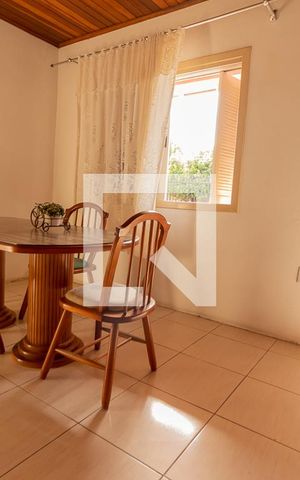 Casa à venda com 140m², 3 quartos e 2 vagasSala 
